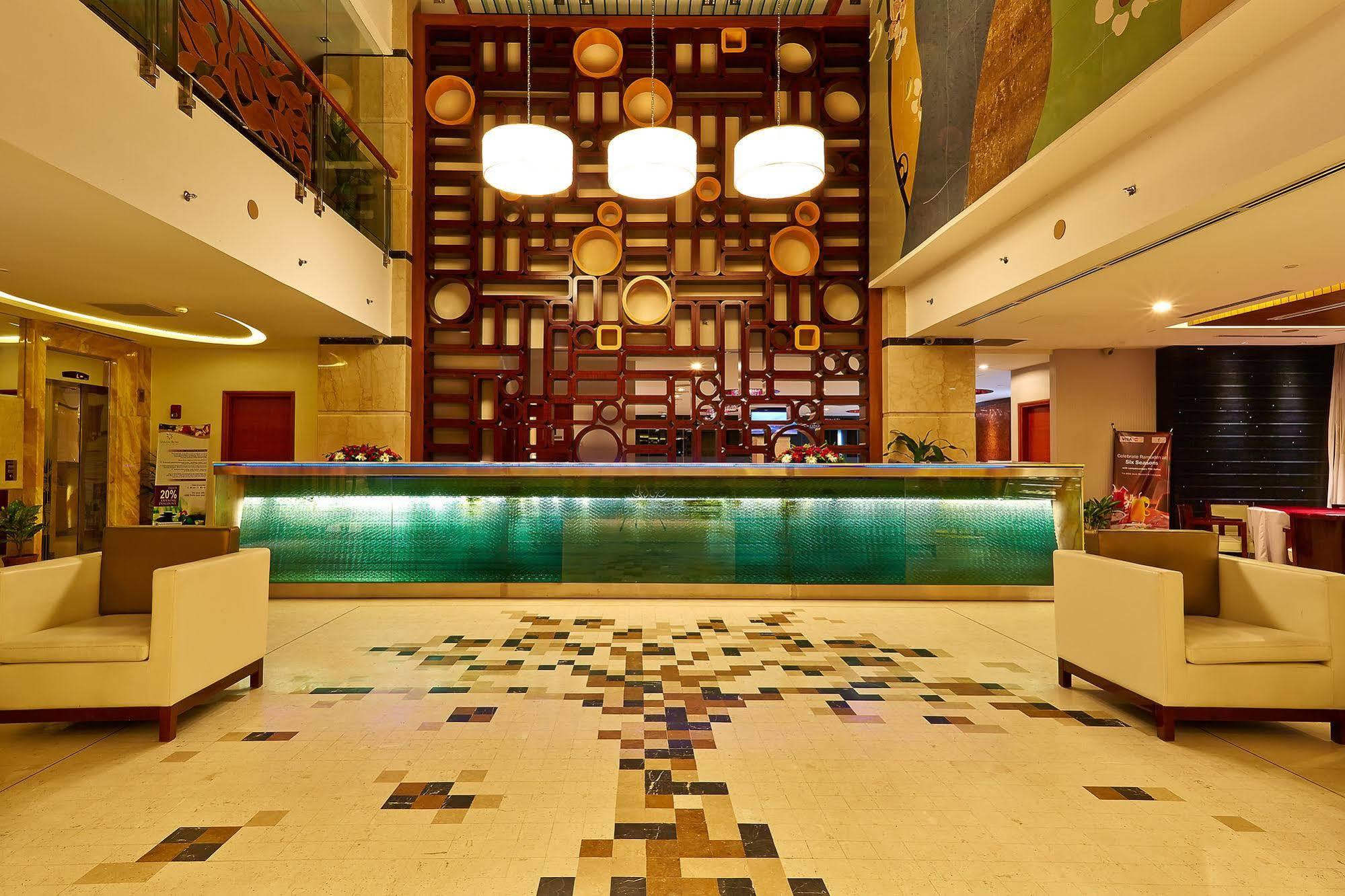 Six Seasons Hotel Дакка Экстерьер фото